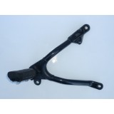 STUPAČKA ZADNÍ PRAVÁ S RÁMEM - ČERNÝ LAK - JAWA 300CL + MODEL 42 - (ZÁNOVNÍ DÍL)